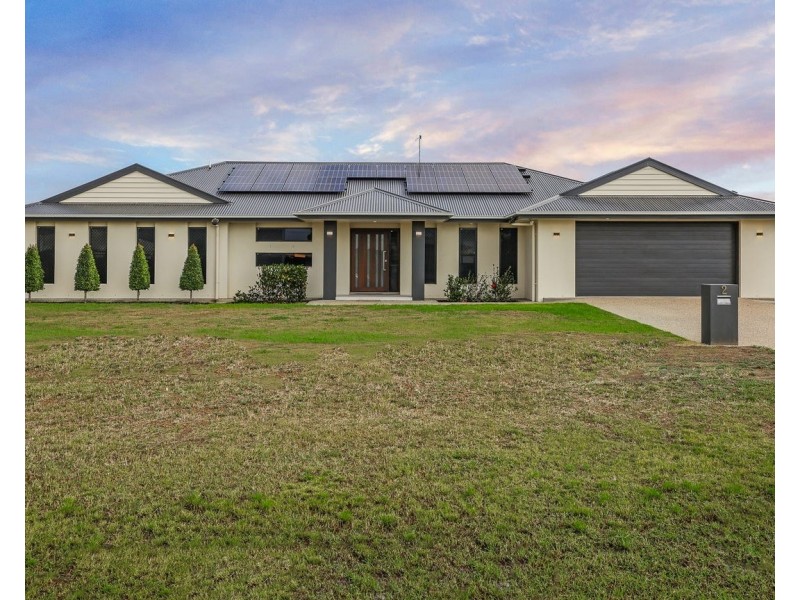 2 Daintree Court, Branyan QLD 4670