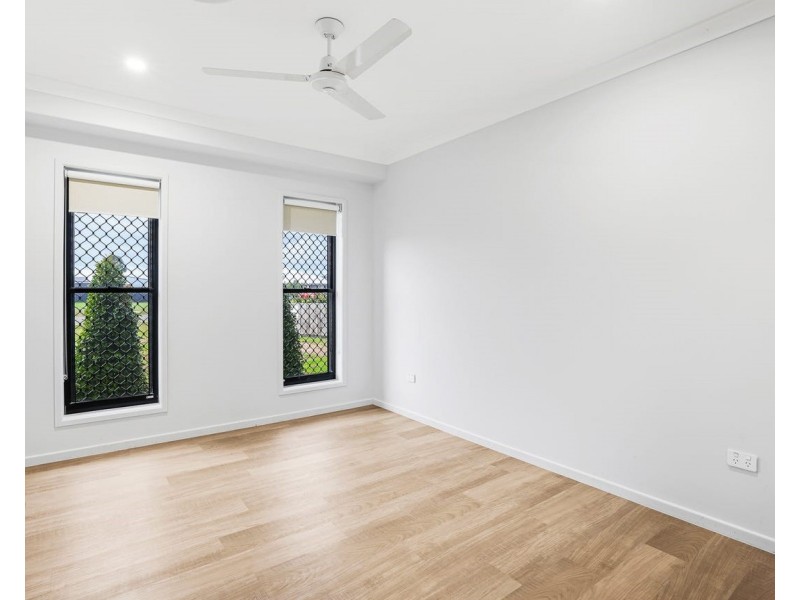 2 Daintree Court, Branyan QLD 4670