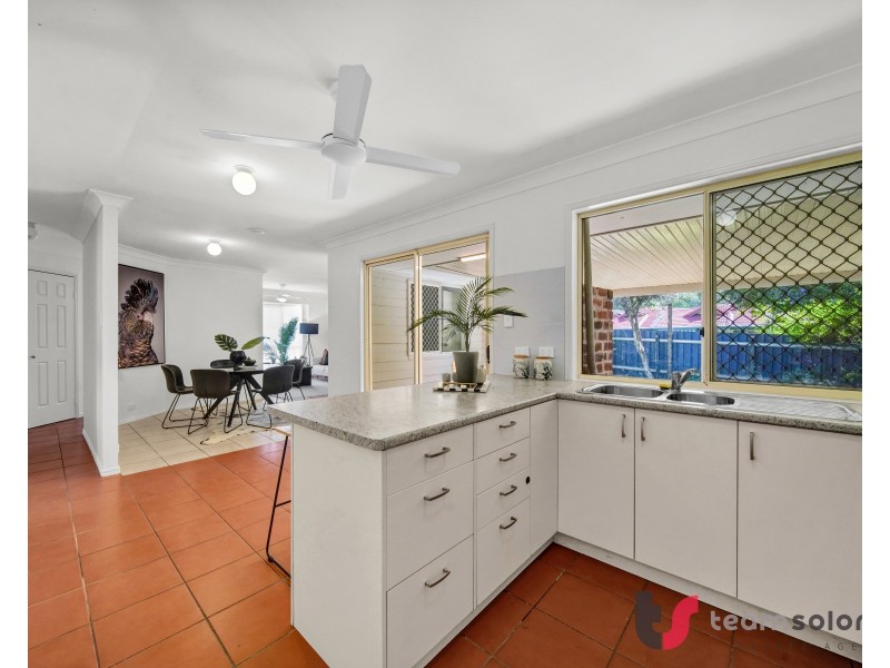 9 Majestic Court, Regents Park QLD 4118