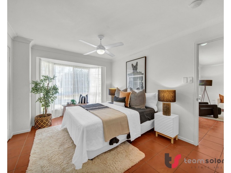 9 Majestic Court, Regents Park QLD 4118