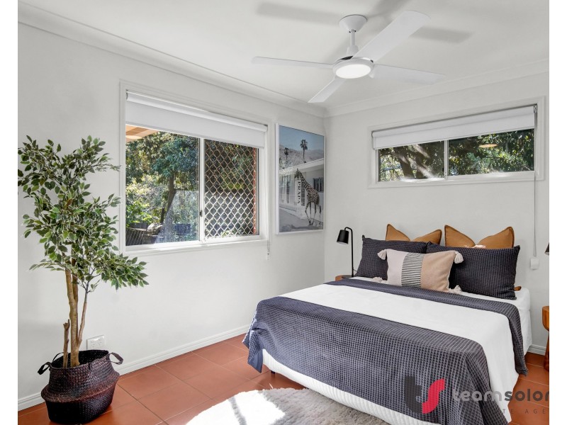 9 Majestic Court, Regents Park QLD 4118