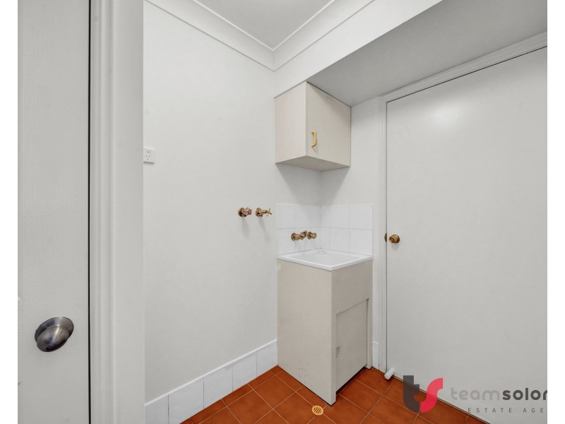 9 Majestic Court, Regents Park QLD 4118
