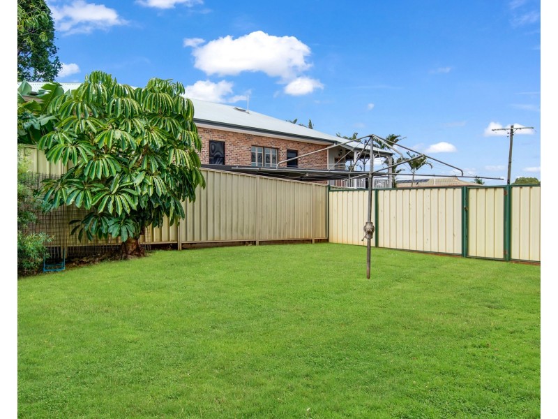 4 Engert Street, Victoria Point QLD 4165