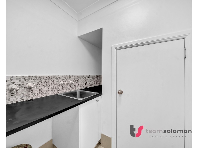 26/100 Cotlew Street East, Southport QLD 4215