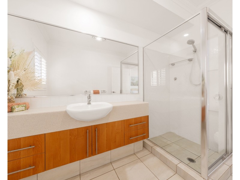 44 Attenborough Circuit, Redland Bay QLD 4165