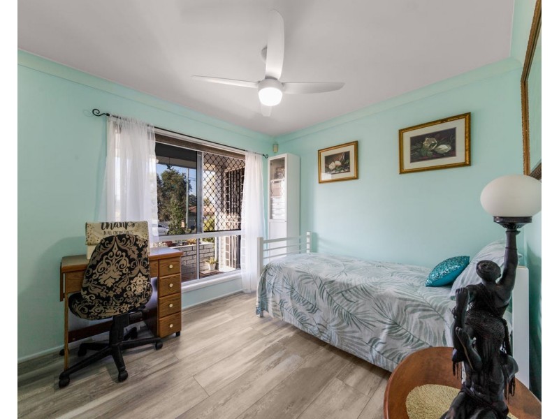 22 Arbour Way, Regents Park QLD 4118