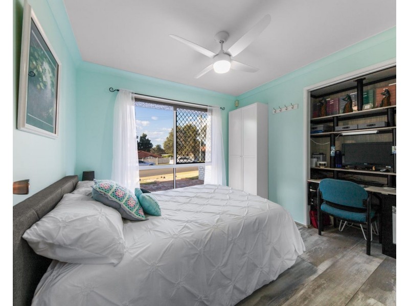 22 Arbour Way, Regents Park QLD 4118