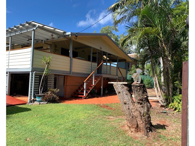 3-5 Eprapah Street, Coochiemudlo Island QLD 4184