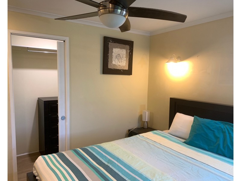 3-5 Eprapah Street, Coochiemudlo Island QLD 4184
