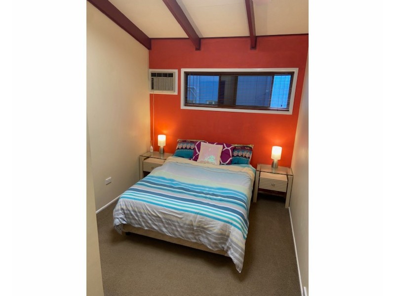 3-5 Eprapah Street, Coochiemudlo Island QLD 4184