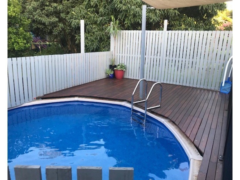 3-5 Eprapah Street, Coochiemudlo Island QLD 4184