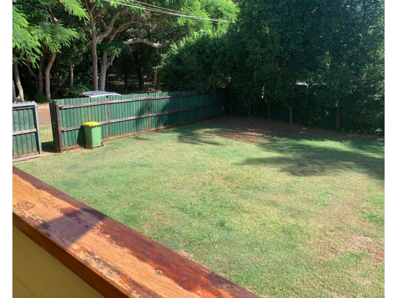 3-5 Eprapah Street, Coochiemudlo Island QLD 4184