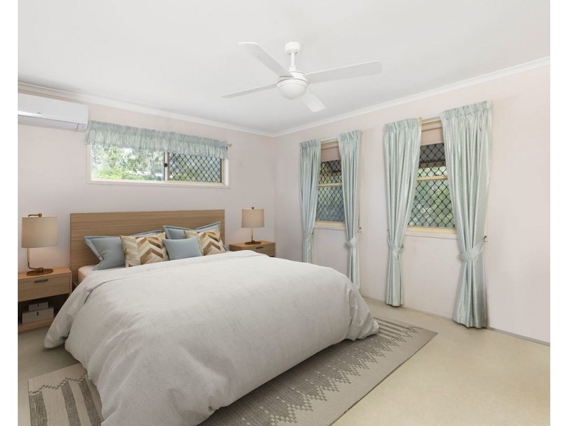 75 McConnell Crescent, Brookfield QLD 4069