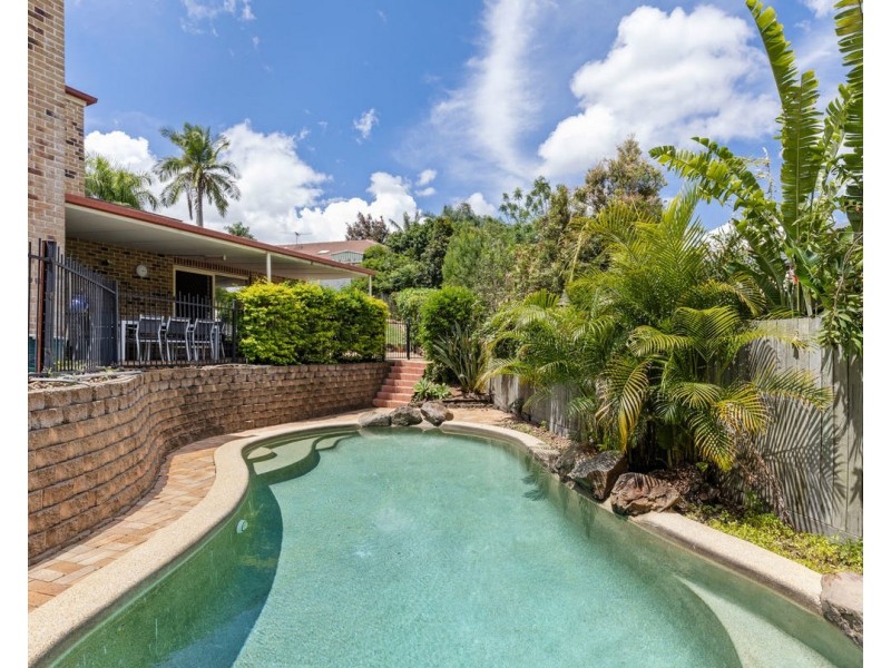 75 McConnell Crescent, Brookfield QLD 4069