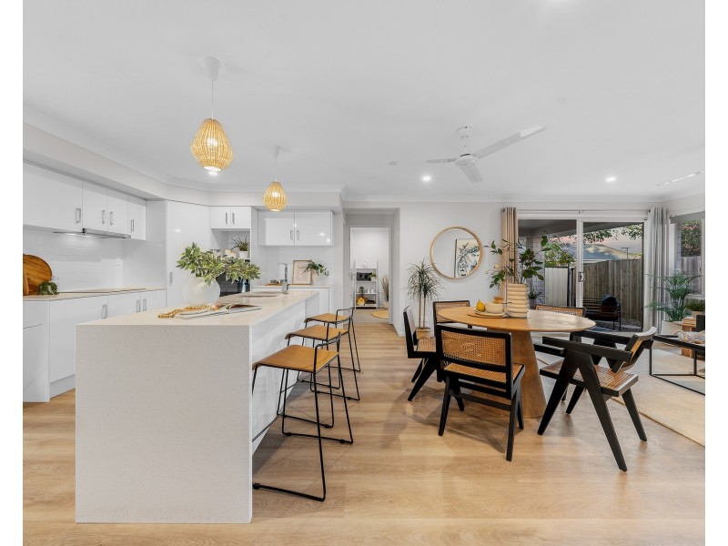 104a Benfer Road, Victoria Point QLD 4165