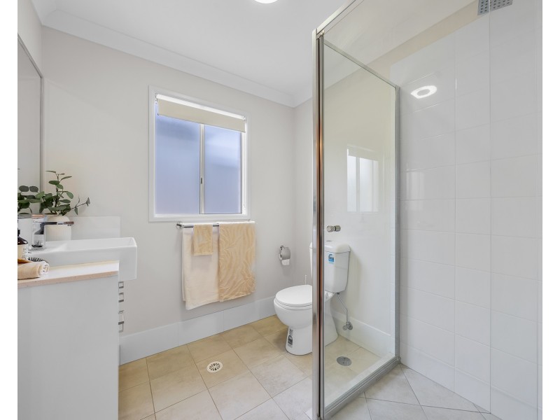 104a Benfer Road, Victoria Point QLD 4165