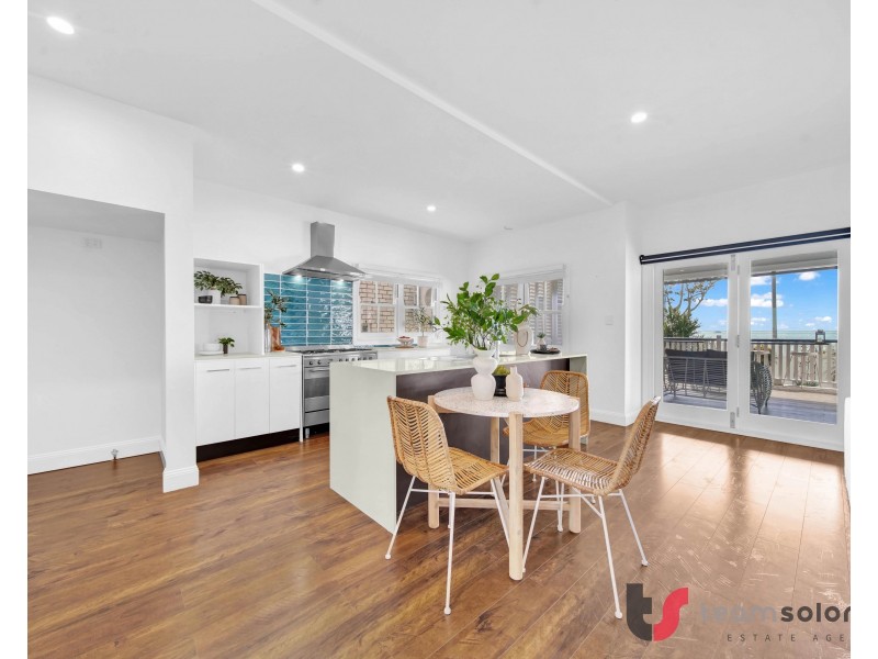 49 Waterloo Esplanade, Wynnum QLD 4178