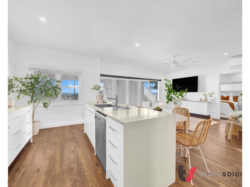 49 Waterloo Esplanade, Wynnum QLD 4178