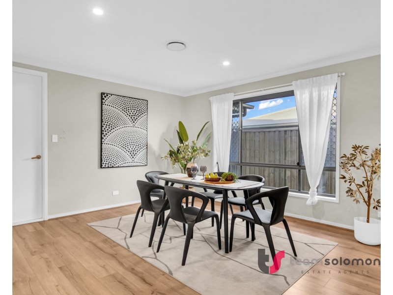 19 Shoreline Avenue, Redland Bay QLD 4165