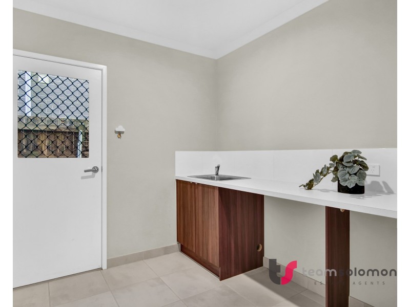 19 Shoreline Avenue, Redland Bay QLD 4165