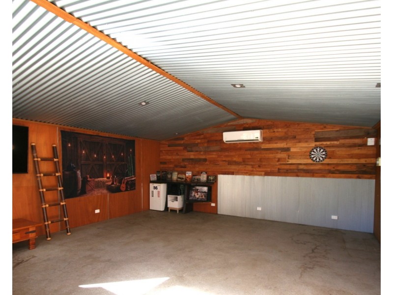 29 Pritchard Road, Emerald QLD 4720