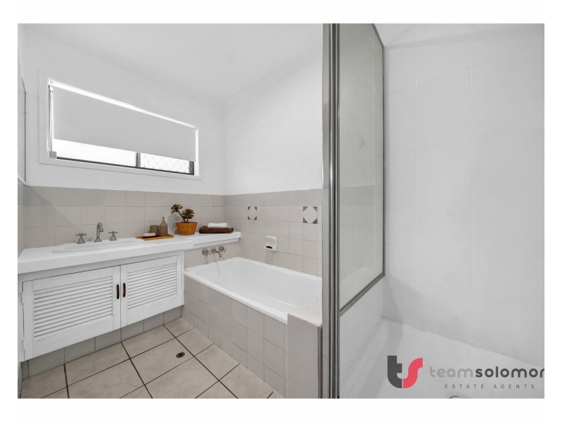 4a and 4b Tanderra Street, Cleveland QLD 4163