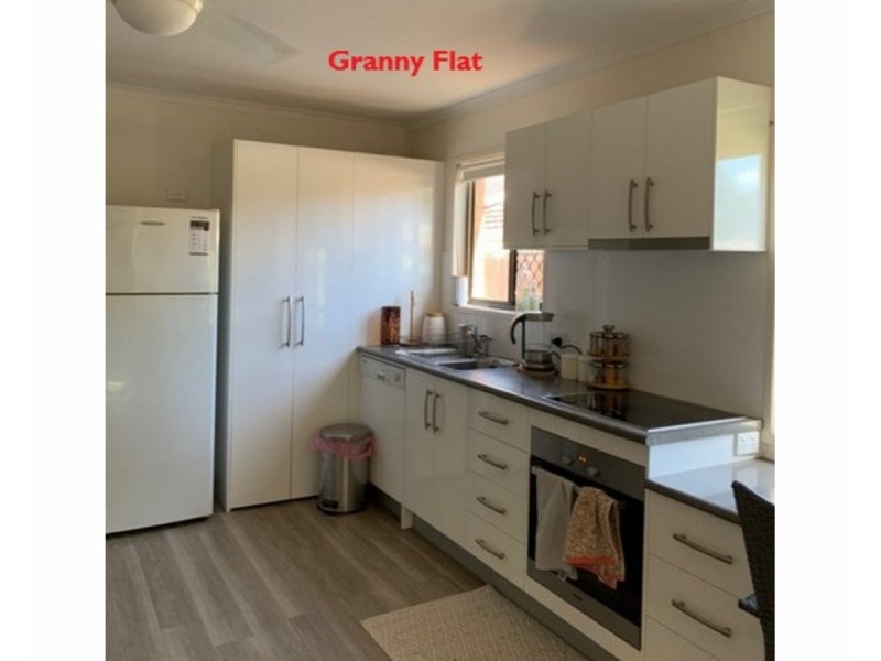 4a and 4b Tanderra Street, Cleveland QLD 4163