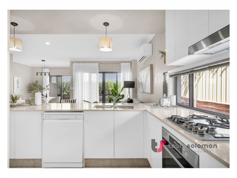 4/8 Bond Street, Cleveland QLD 4163