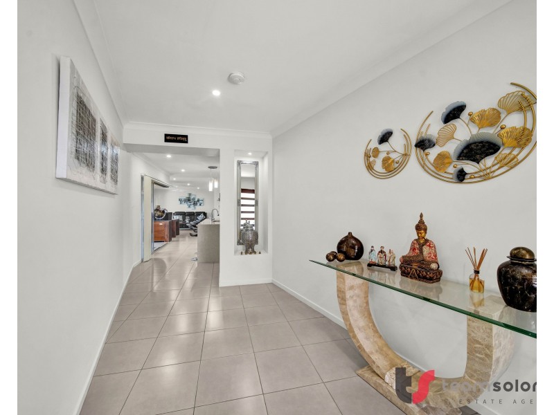 13 Maree Place, Redland Bay QLD 4165