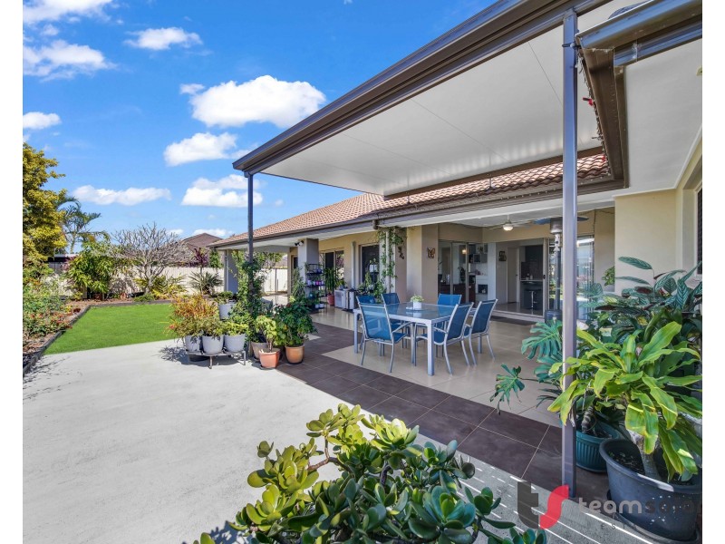 13 Maree Place, Redland Bay QLD 4165