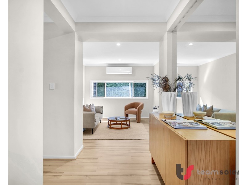 13 Bridgewater Crs, Redland Bay QLD 4165