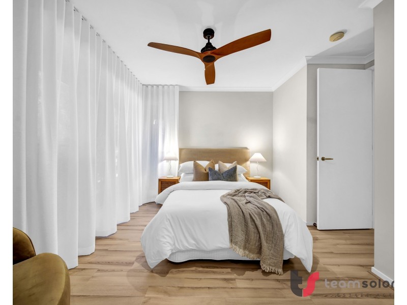 13 Bridgewater Crs, Redland Bay QLD 4165