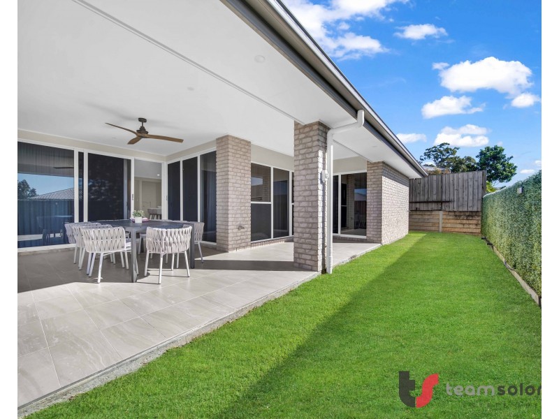 13 Bridgewater Crs, Redland Bay QLD 4165
