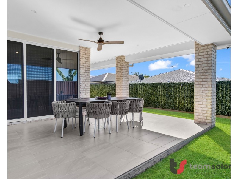 13 Bridgewater Crs, Redland Bay QLD 4165