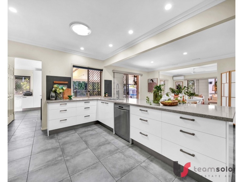 59 Bunker Road, Victoria Point QLD 4165