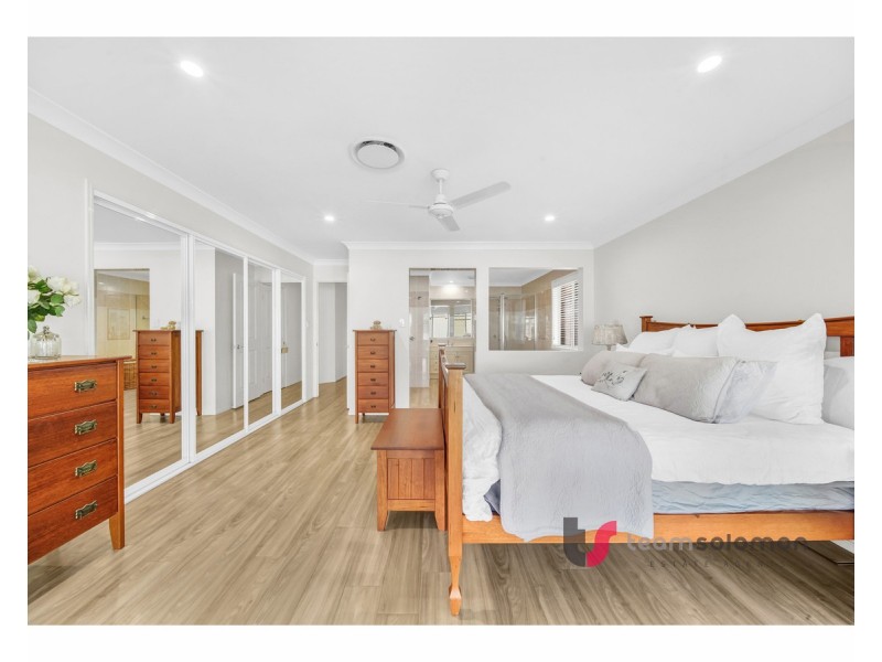 4 Highland Street, Redland Bay QLD 4165