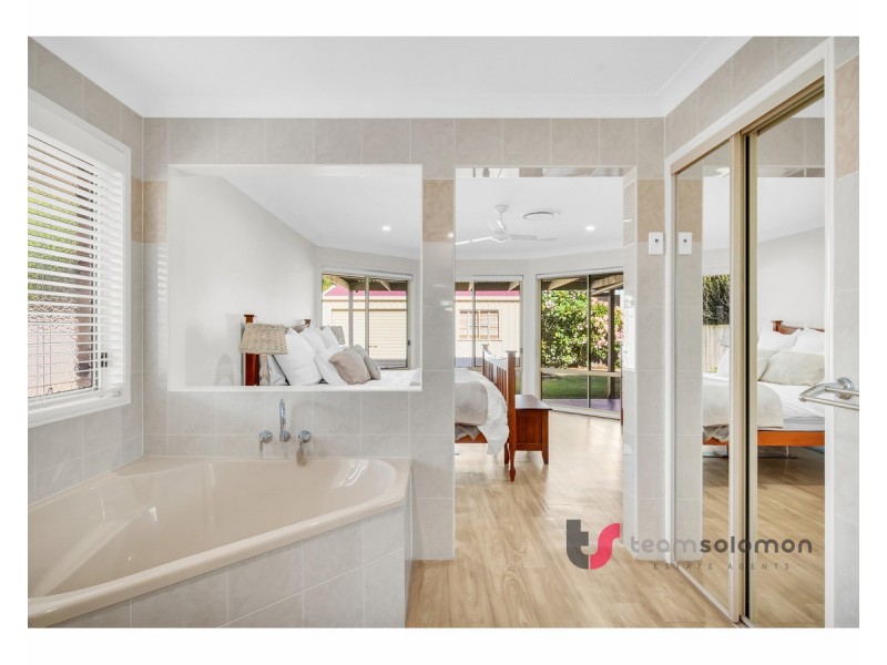 4 Highland Street, Redland Bay QLD 4165
