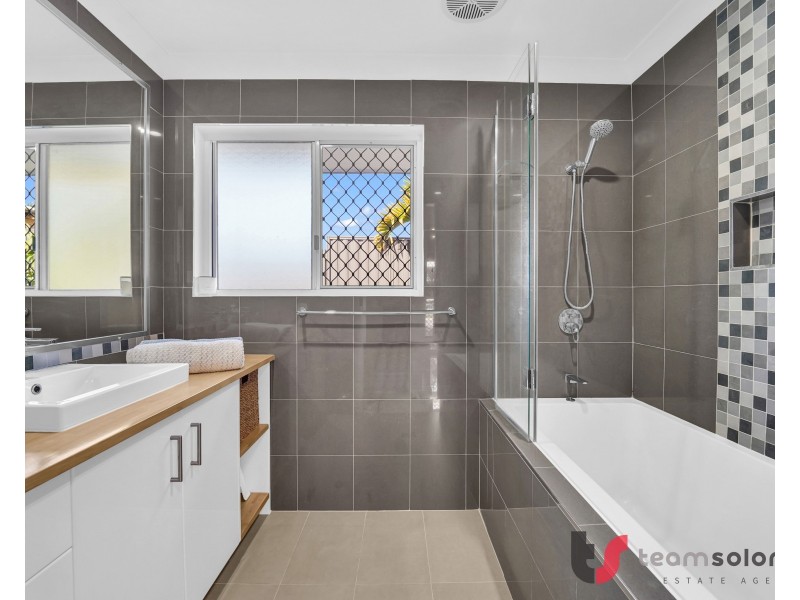 8 Mulberry Court, Victoria Point QLD 4165