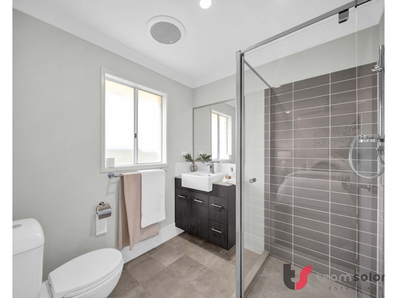 4a Prescoter Drive, Victoria Point QLD 4165