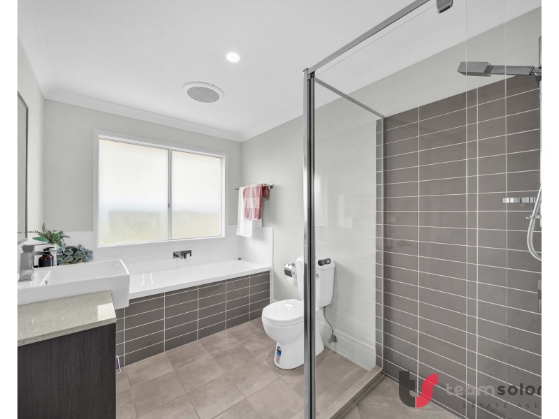4a Prescoter Drive, Victoria Point QLD 4165