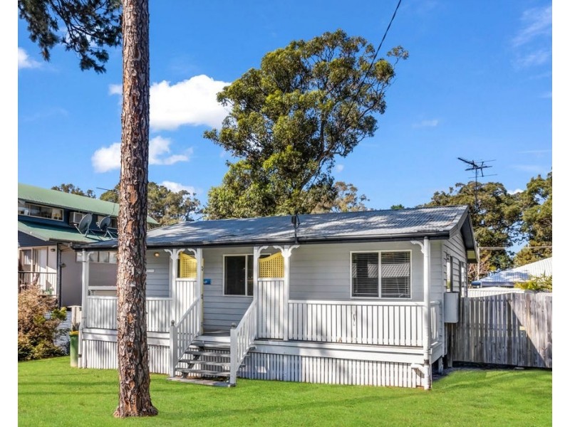 39 Phillips Street, Coochiemudlo Island QLD 4184