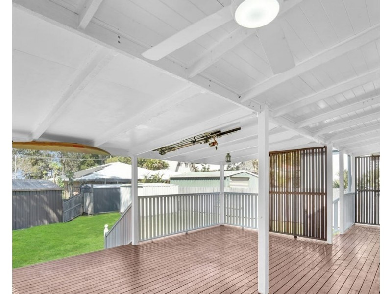 39 Phillips Street, Coochiemudlo Island QLD 4184