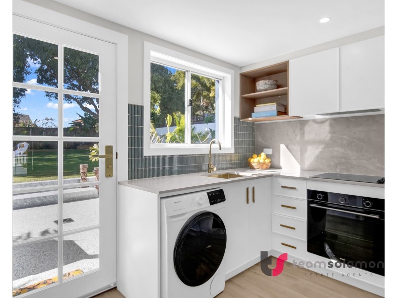 16 Weinam Street, Redland Bay QLD 4165