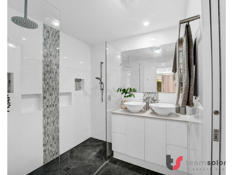 86-88 Thylungra Road, Park Ridge South QLD 4125