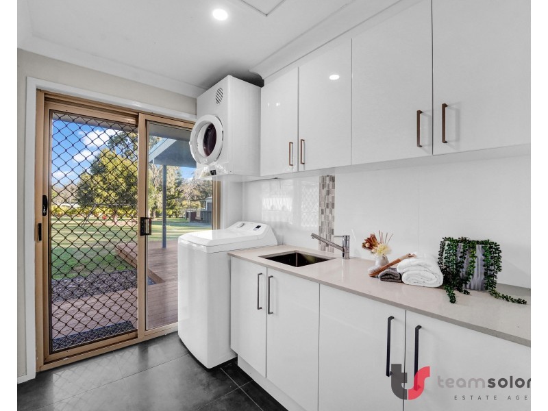86-88 Thylungra Road, Park Ridge South QLD 4125