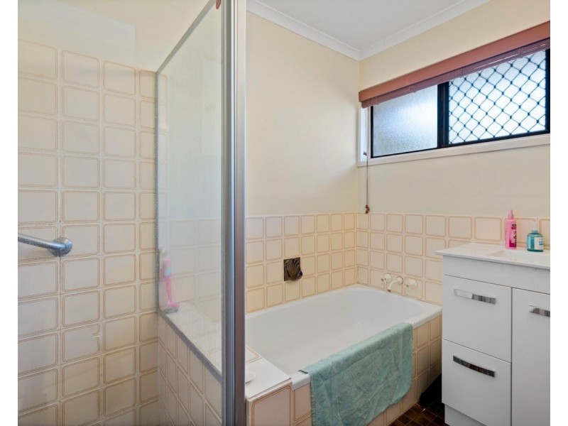 19 Magnolia Parade, Victoria Point QLD 4165