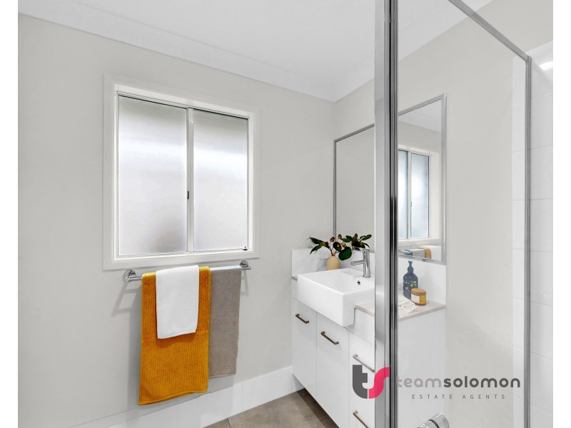 52a Benfer Road, Victoria Point QLD 4165