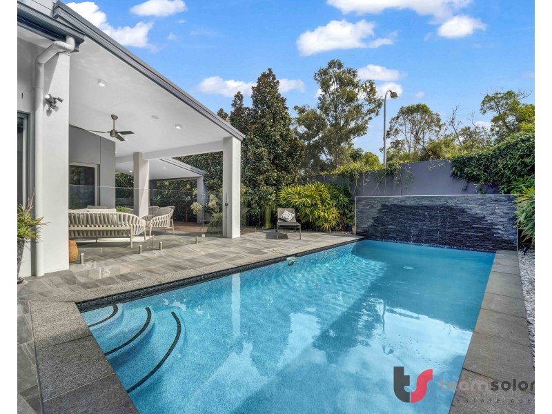 41 Nelson Place, Carindale QLD 4152