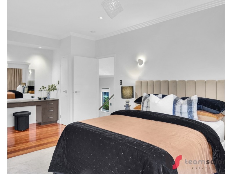 41 Nelson Place, Carindale QLD 4152