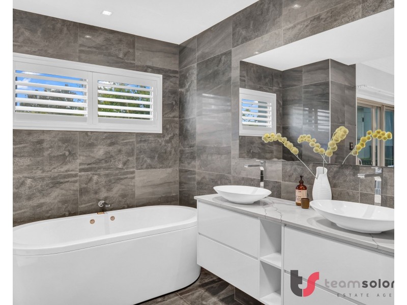 41 Nelson Place, Carindale QLD 4152